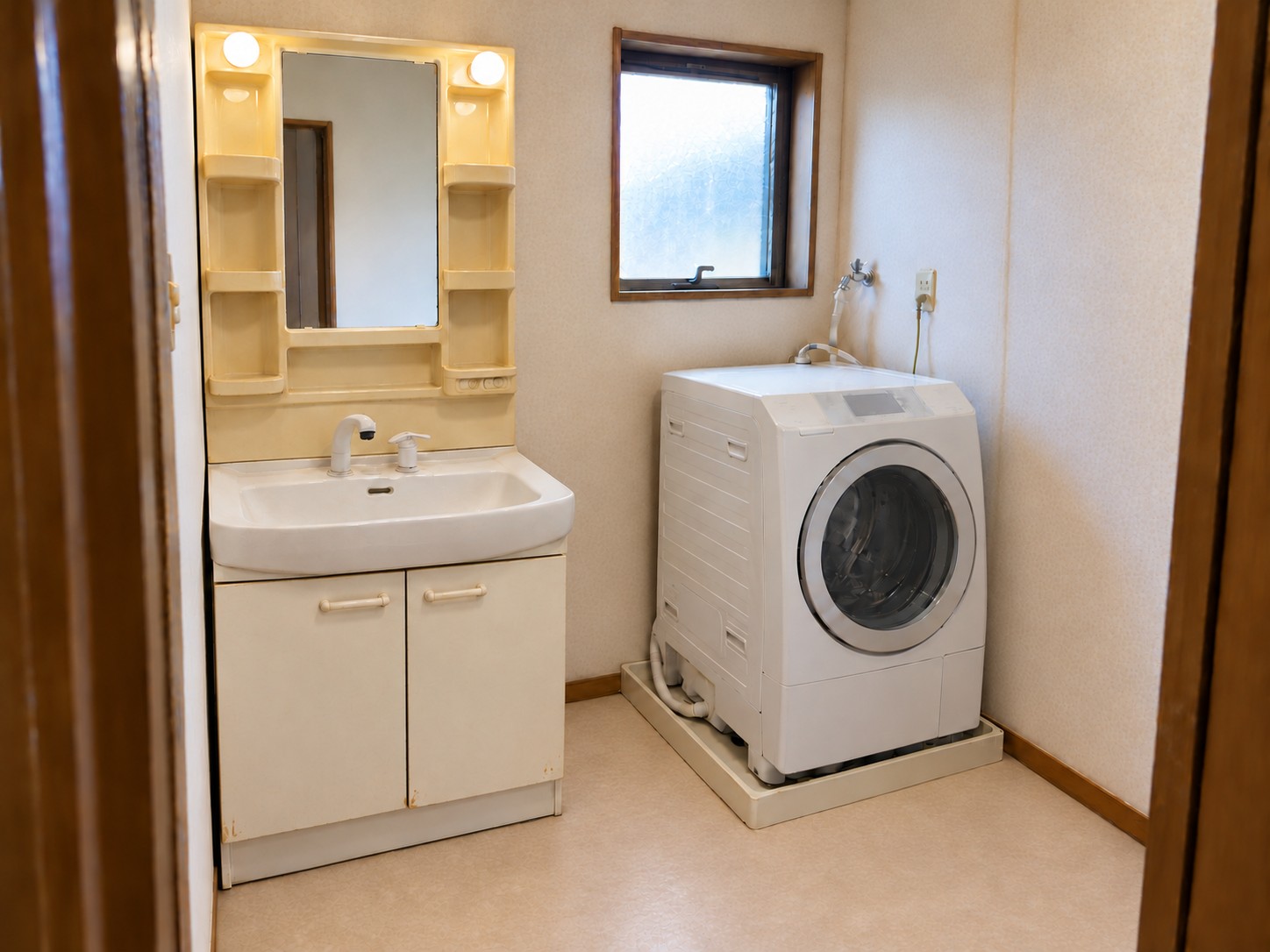 washroom-before-r2